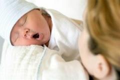 newbornyawning Newborn baby yawning